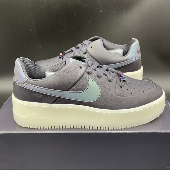 Nike Air Force 1 Sage WMNS Low LX ‘Oil Grey’ Size 10.5 - Picture 1 of 6